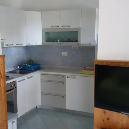 Stojan Pensión 3*