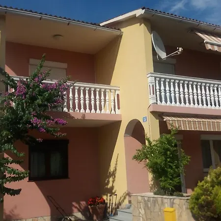 Stojan Guest house Povljana