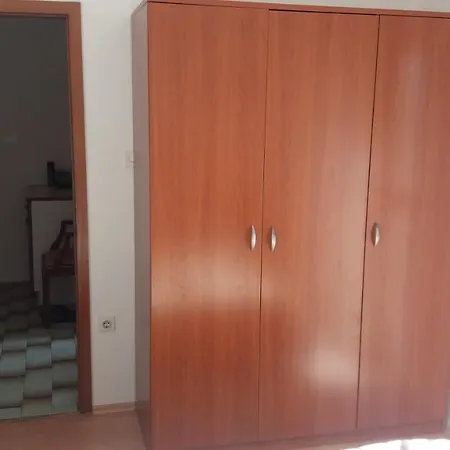Pensión Stojan Povljana