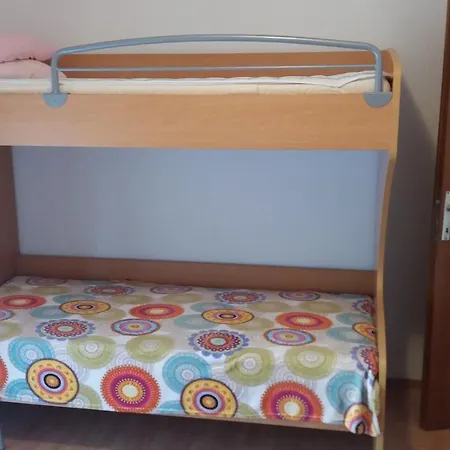 Guest house Stojan Povljana